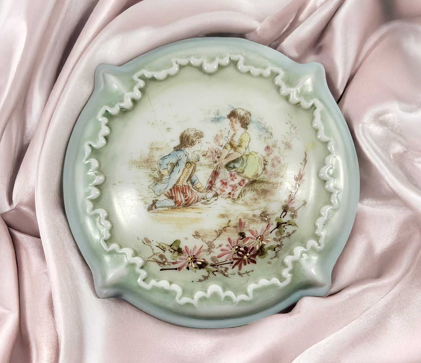 Antique Late-Victorian Opal-Glass Dresser Box – “Wave Crest/Nakara” Style (c. 1895-1910) with courting scene and decorative florals